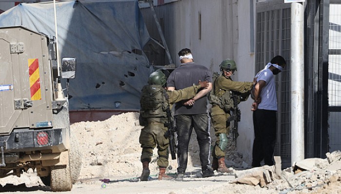 قوات الاحتلال تشن حملة دهم واعتقالات في الضفة