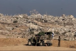 غزة تحت القصف والمعاناة بعد شهرين من وقف إطلاق النار