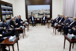حماس تبحث في تركيا بدء المرحلة الثانية لاتفاق غزة