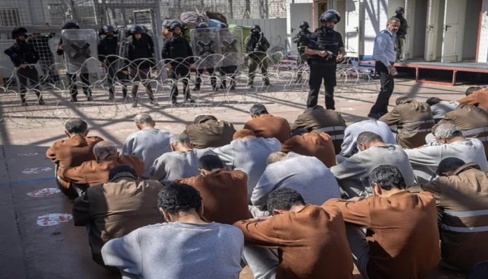 تصعيد غير مسبوق للتنكيل بالأسرى في سجون الاحتلال