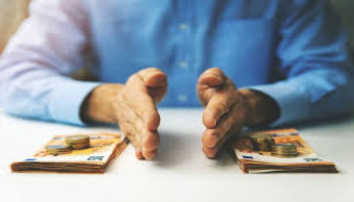الأسرة  المسلمة وضبط النفقات