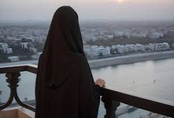 لماذا تخافين من الرجوع إليه؟