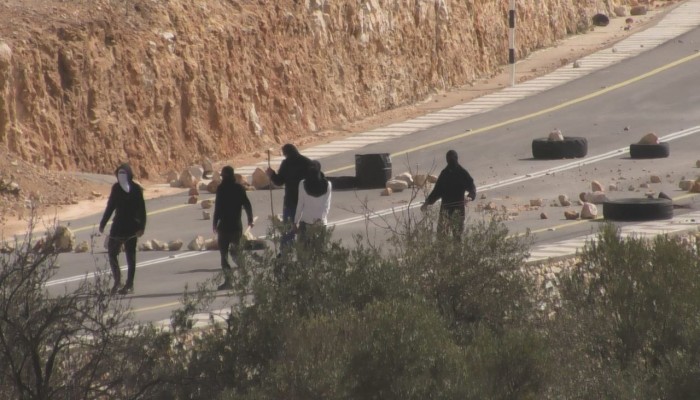 تصاعد اعتداءات المستوطنين في القدس ورام الله بحماية قوات الاحتلال