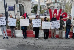 حراك شعبي في رام الله يطالب بعودة مخصصات الأسرى والشهداء