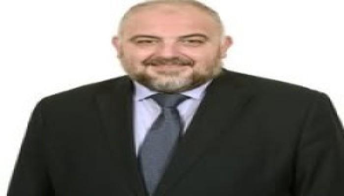 زوجي لا يحتويني عاطفيا!