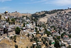 إخطارات إخلاء صهيونية تهدد بتهجير 60 مقدسيا في سلوان