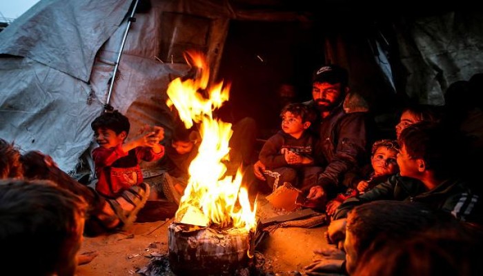 الاحتلال يواصل خرق اتفاق غزة.. قصف جوي ومدفعي