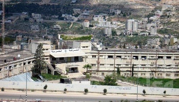 إضراب معتقلين فلسطينيين عن الطعام بسجون السلطة