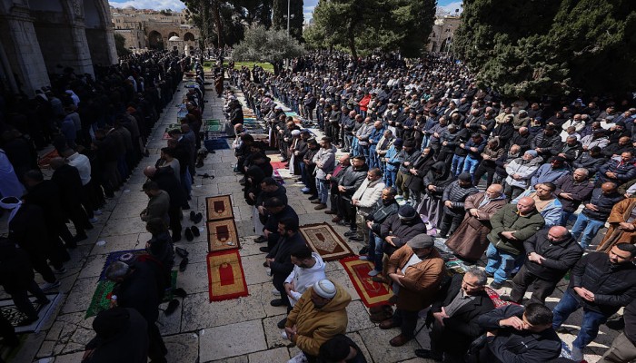 المسجد الأقصى خاليا من المصلين.. والاحتلال ينشر جواجز عسكرية