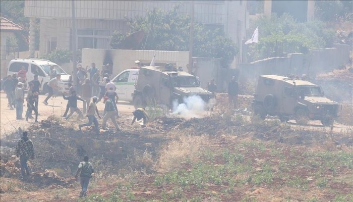 استشهاد شاب وإصابة شقيقه برصاص مستوطنين في مسافر يطا