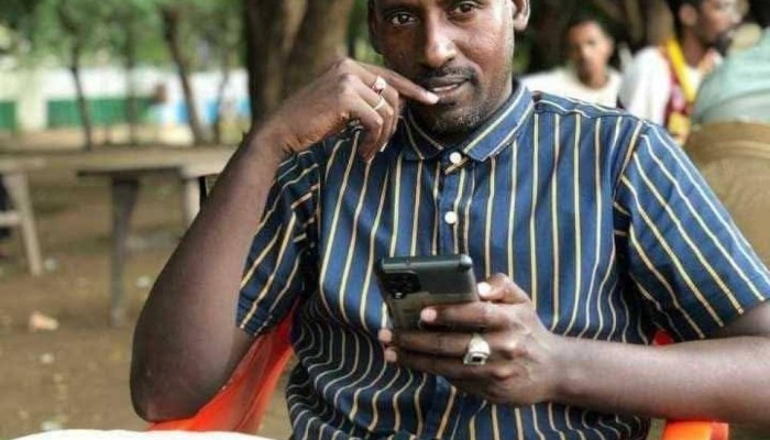 داخلية الانقلاب تحتجز الصحفي السوداني عمر هنري منذ 28 فبراير