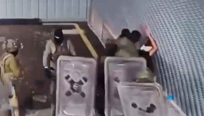 الاحتلال يلغي اتهام جنود صهاينة اعتدوا جنسيًا على أسير فلسطيني