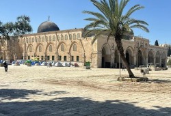 الاحتلال يواصل إغلاق الأقصى في الجمعة الأخيرة من رمضان