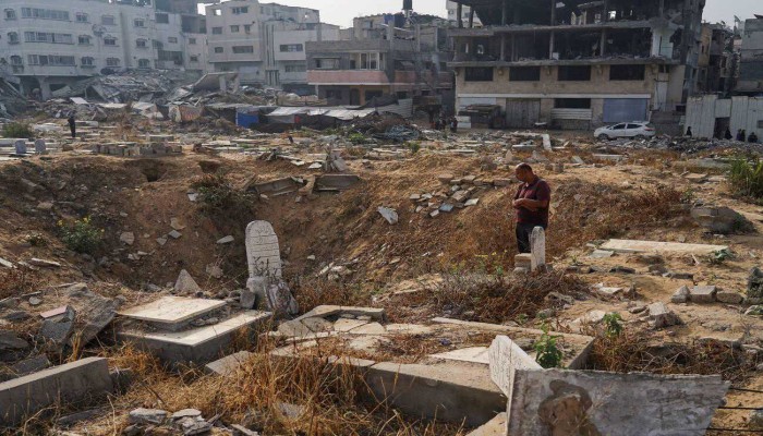 الأورومتوسطي: الاحتلال هدم 93٪ من مقابر غزة