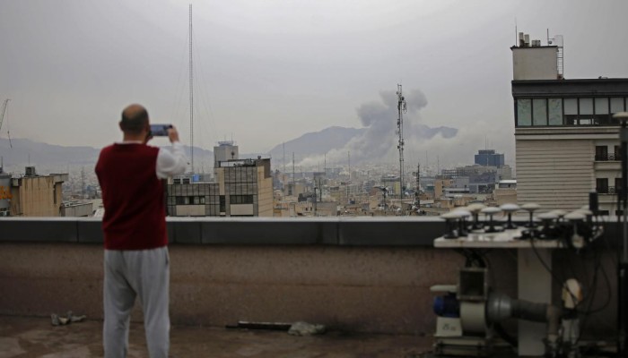 اتساع نطاق الحرب على إيران.. وتحذير للشركات الأمريكية