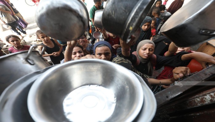 الاحتلال يستغل الحرب مع إيران لتجويع المدنيين في غزة