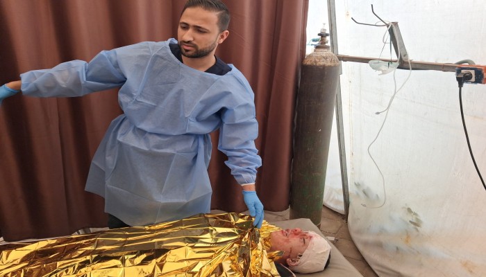 شهيدان وإصابات باستهداف الاحتلال مركبة في مواصي خان يونس