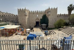 حماس تدعو لتحدي الاحتلال وصلاة عيد الفطر في المسجد الأقصى