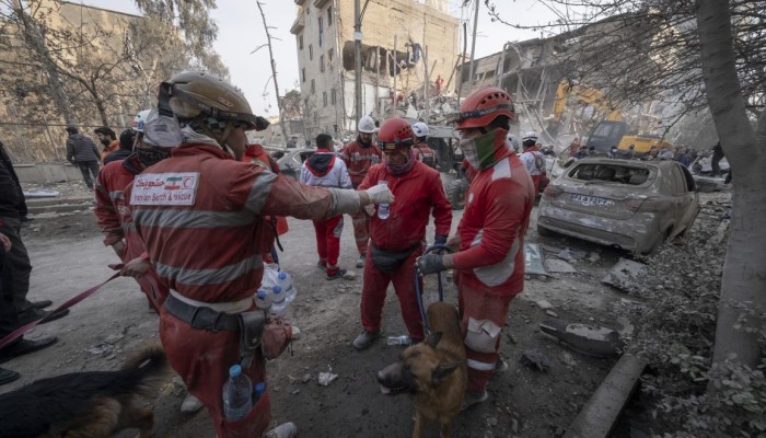 قصف متبادل بين إيران والكيان الصهيوني برغم حديث المفاوضات