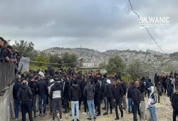 تشييع الشهيد شقيرات بالقدس المحتلة وسط تنديد بجريمة إعدامه