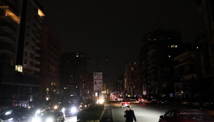 نظام الانقلاب يقر زيادة مفاجئة في أسعار الكهرباء