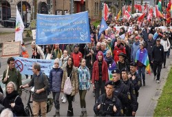 مظاهرة في ألمانيا رفضا لإنتاج فولكسفاجن أسلحة لصالح الاحتلال