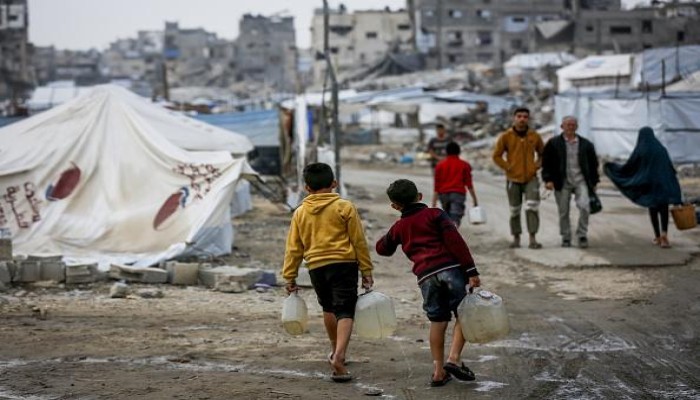 الإغاثة لا تكفي احتياجات غزة ونصف مليون بدون مياه