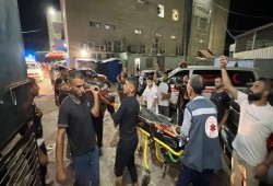 8 شهداء بقصف صهيوني استهدف البريج ودير البلح بغزة