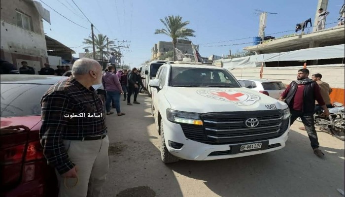 الاحتلال يفرج عن 24 معتقلاً من غزة في حالة سيئة