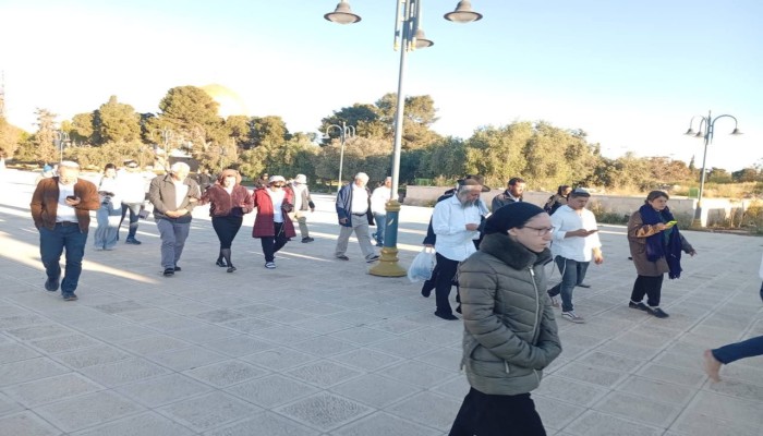 حماس: اقتحامات الصهاينة للأقصى تصعيد في الحرب الدينية