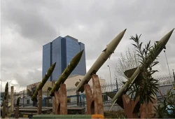 تهديد بتدمير بترول الخليج إذا شارك في الحرب ضد إيران