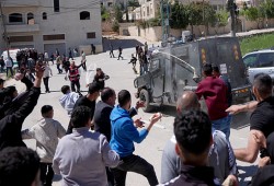 تصعيد صهيوني في الضفة.. استشهاد طفل بنابلس وهدم وتجريف