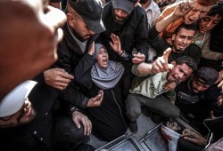 استشهاد مسعف في غزة والاحتلال يقصف شرقي القطاع