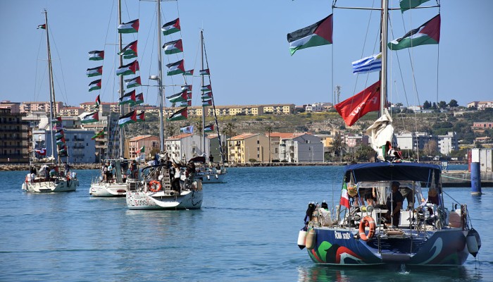 أسطول كسر حصار غزة يقترب والاحتلال يتأهب للاعتراض