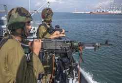 خطة صهيونية لإبعاد معتقلي أسطول الصمود إلى اليونان