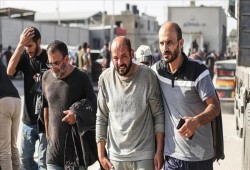 الفصائل: عمال فلسطين يواجهون معاناة قاسية في ظل الحرب