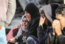 3 شهداء بخروقات الاحتلال لاتفاق غزة.. وتلويح صهيوني بالحرب