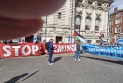 احتجاج في لندن على علاقة بنك باركليز  بالاحتلال