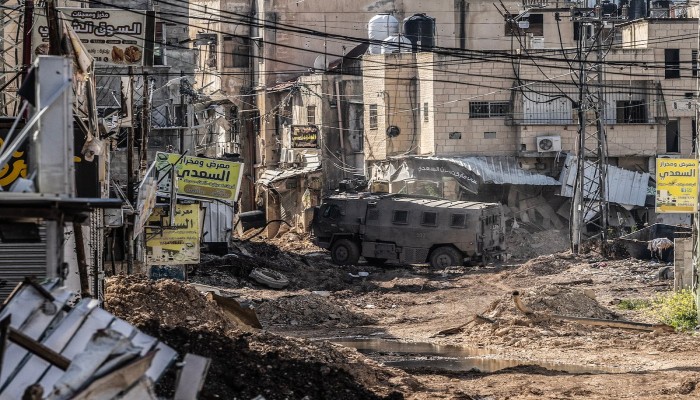 الاحتلال يشن حملة دهم واعتقالات بالضفة