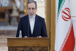 إيران تتوعد الصهاينة برد "صعب" على الانتهاكات في لبنان
