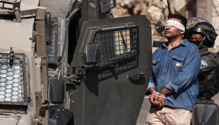 الاحتلال يشن حملة اعتقالات بالضفة طالت مسنا وسيدتين