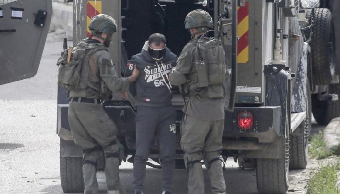 الاحتلال يشن حملة اعتقالات في الضفة