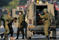 الاحتلال يعتقل 22 فلسطينيا بالضفة واعتداء استيطاني شرقي القدس