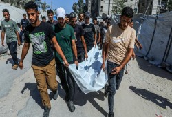 شهيدان بقصف الاحتلال مركبة في دير البلح وسط غزة
