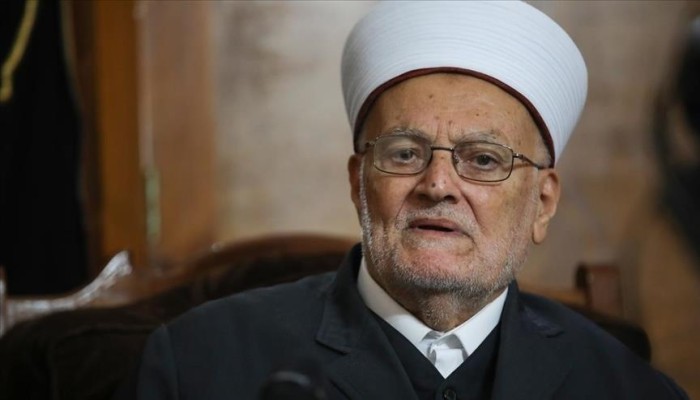 الشيخ عكرمة صبري: يحذر من مساعي الاحتلال لعزل الأقصى عن حواضنه