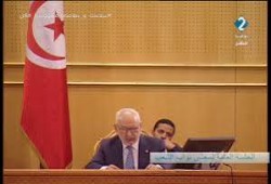 الغنوشي يضرب عن الطعام والدواء احتجاجا على عزله ومنع زيارته