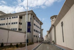 من أدب السجون والمعتقلات ..إباء الصبر