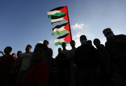 الدعوة إلى جبهة فلسطينية بامتداد عربي وأممي