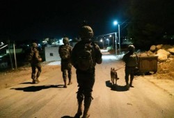 قوات الاحتلال تعتقل 23 فلسطينيًا في الضفة